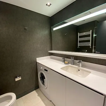 Modern By Siena *